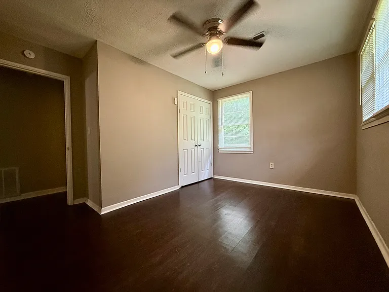 3630 Dundale Rd — Photo 6