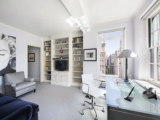 Sold by Sotheby's International Realty | media 3