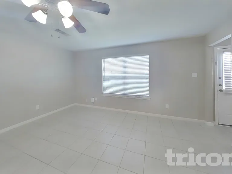 628 Totem Trail Dr — Photo 2