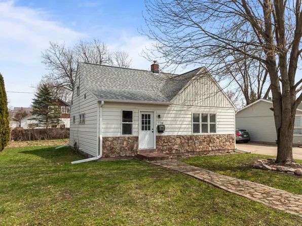 706 S Shawano St, New London, WI 54961