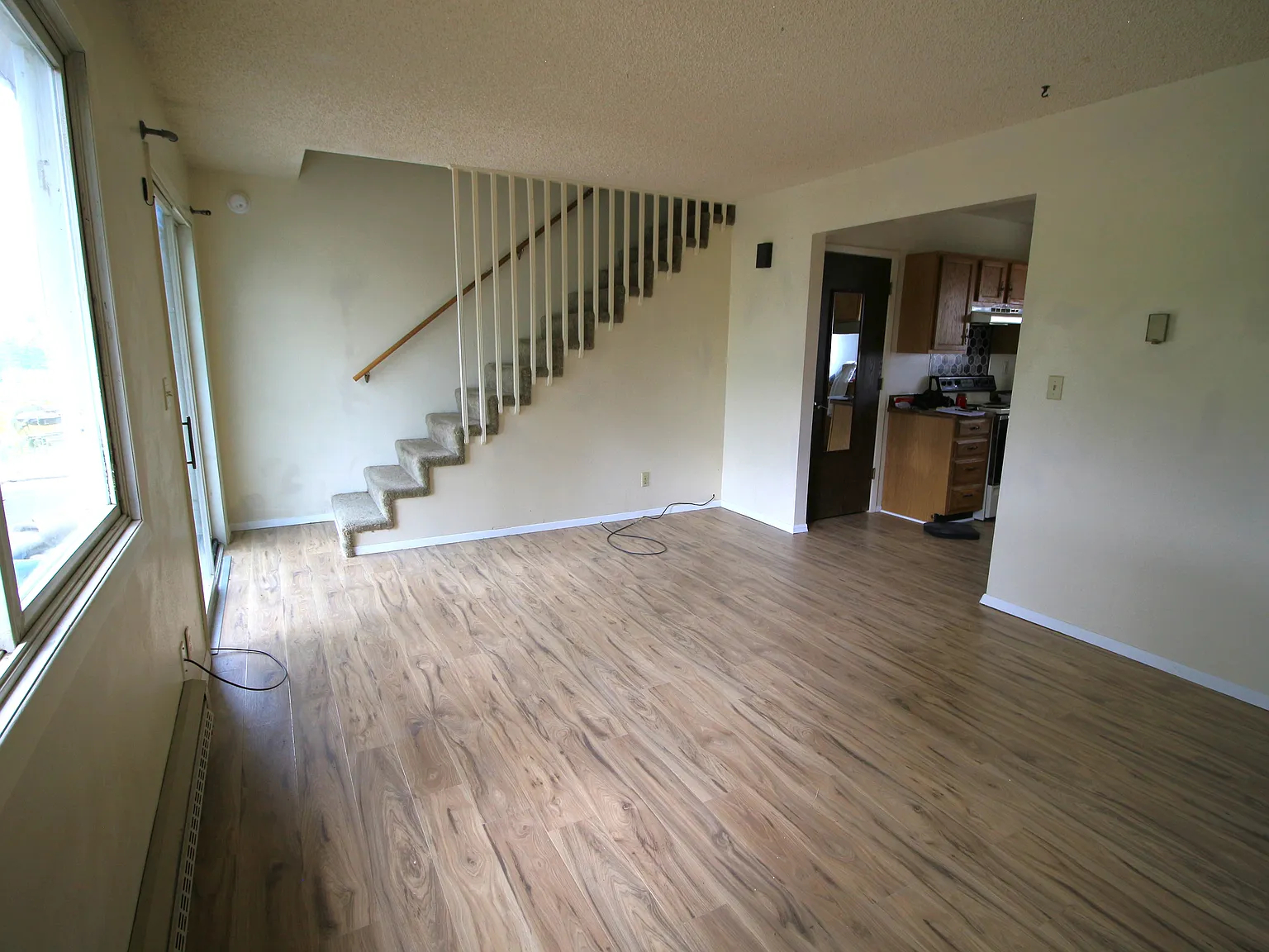 2 bed, 1.5 bath, $1,500 — Photo 2