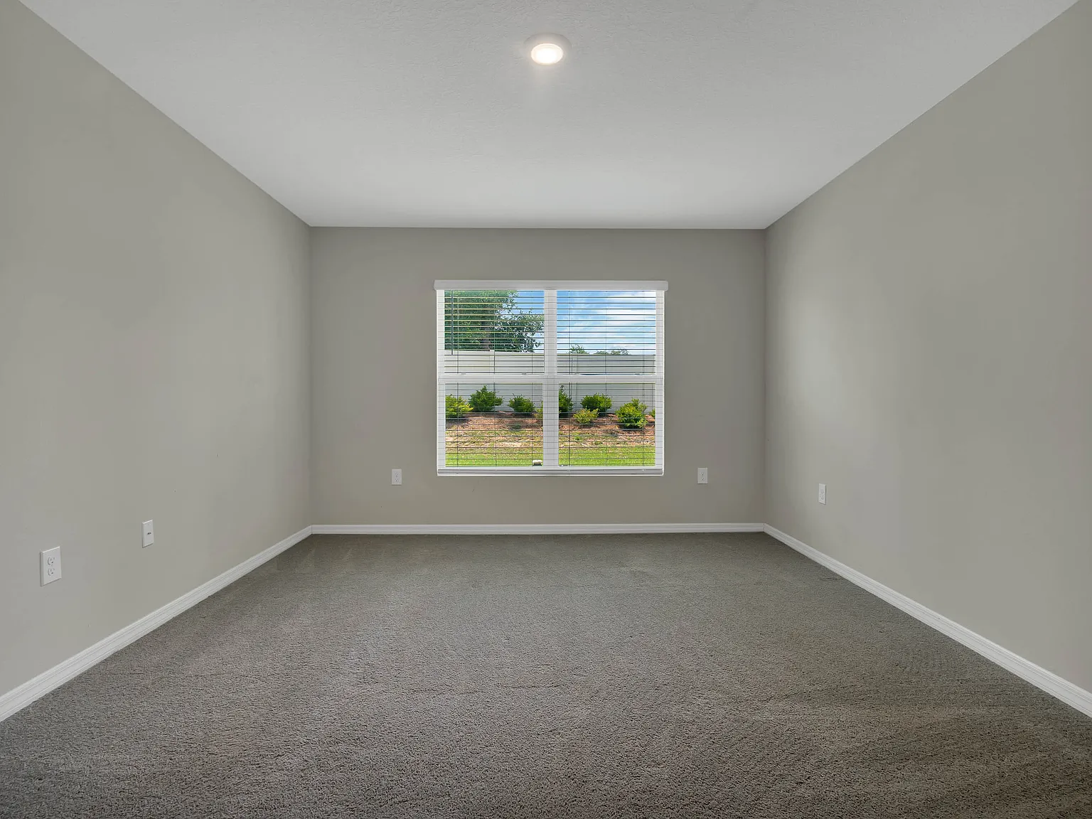 8768 Southwest 49th Circle (58) - 1 — Photo 3