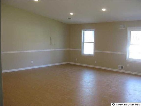 4th image of 1389 Alvarado Ave