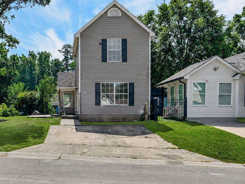 1st image of 606 Stratton Way