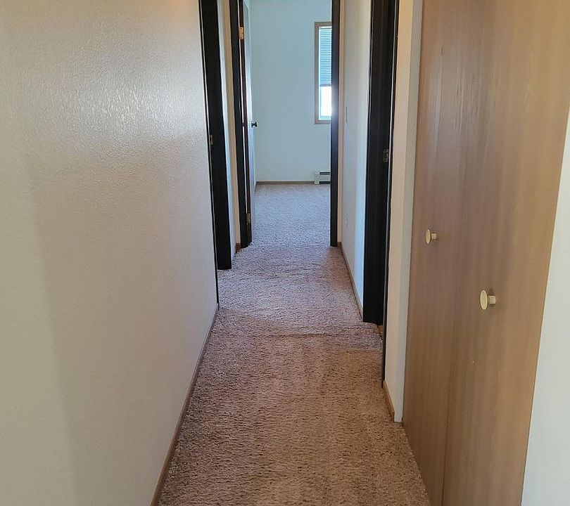 Prairiewood Apartments 604 8th Ave S Wahpeton ND Zillow