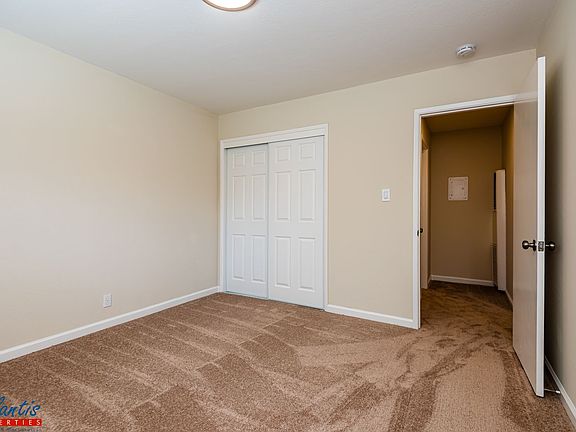 5th image of 824 Maryann Dr #2