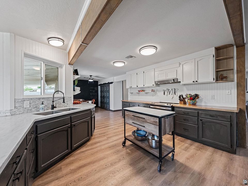 2210 E 25th St, Yuma, AZ 85365 | MLS #20262158 | Zillow