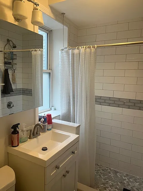 1 bed, 1.0 bath, $2,590 — Photo 4