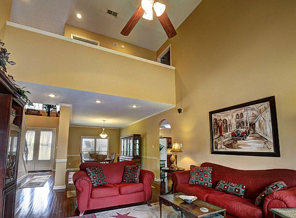 4th image of 10412 Trail Hill Ln