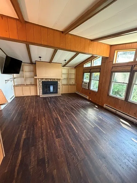 4 bed, 1742 sqft, $3,950 — Photo 4