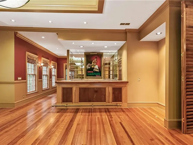 430 W Wesley Rd NW — Photo 38