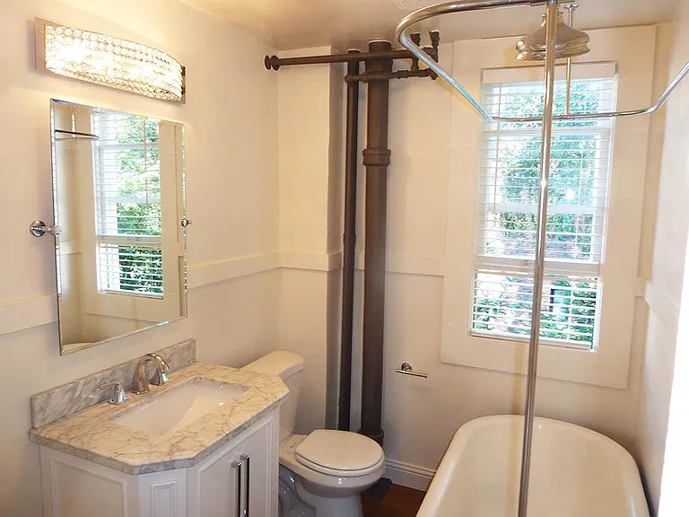Full Sized Tub with Shower Halo