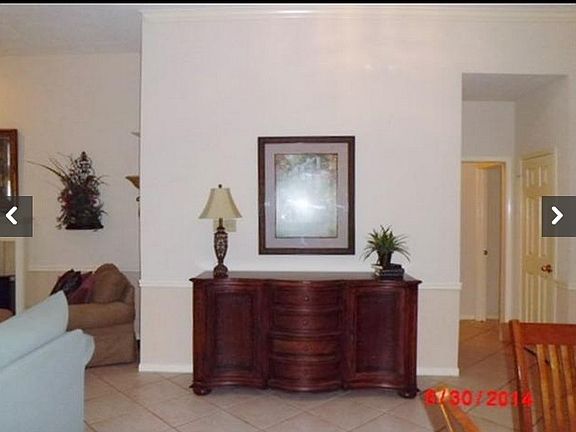 3rd image of 14823 Hollydale Dr