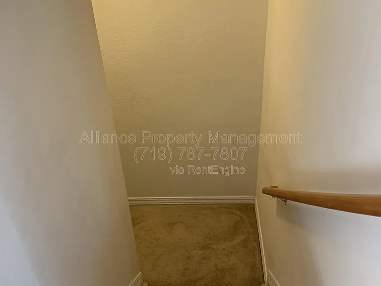 212 Oxbow Dr — Photo 28