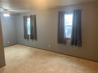 1826 W Jefferson St, Vandalia, IL 62471
