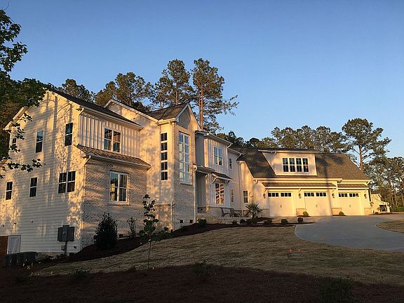 2nd image of 26 Rapallo Ct