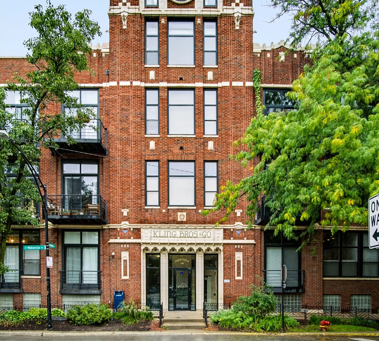 2 bed, 1.5 bath, 1200 sqft, $3,700 — Photo 1