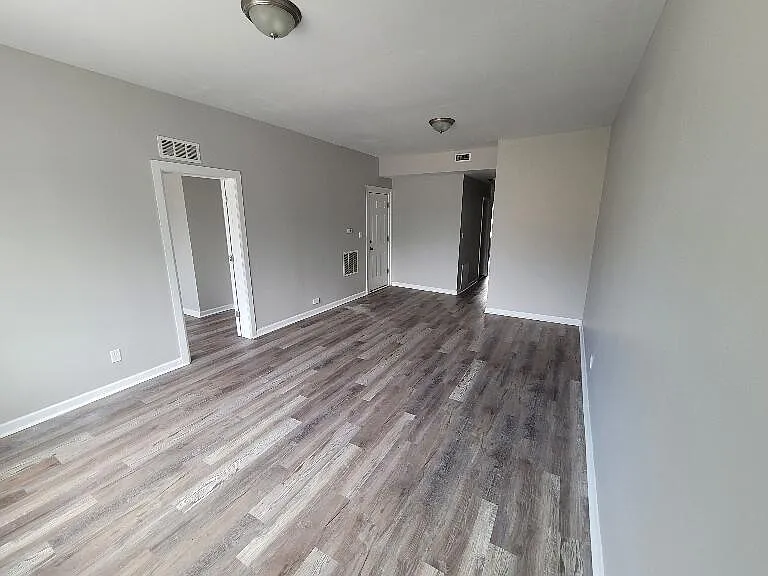 312 Perrin St — Photo 2