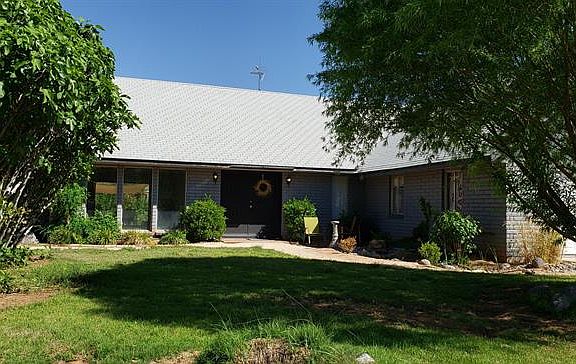 3rd image of 3673 S Santa Anita Dr