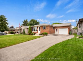 7 Raven Ave, Saint Thomas, ON N5R 5K8