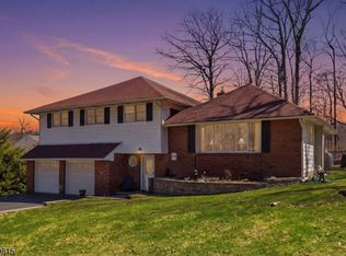 36 Esther Dr, Vernon Twp., NJ 07422