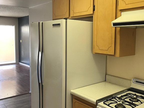 3rd image of 12750 Miracle Hill Rd APT B