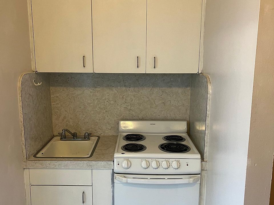 1st image of 1040 Martin Ave #A