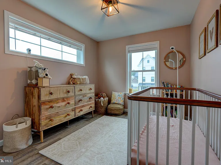 1309 Pedigree St — Photo 33