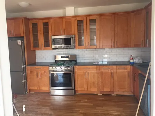 Rented by Alexander Bilu, LREB | media 49