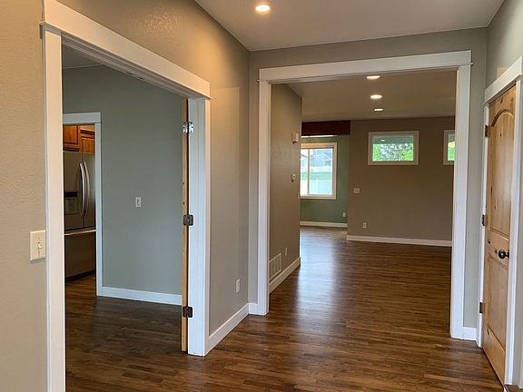 2nd image of 661 Babine Ct