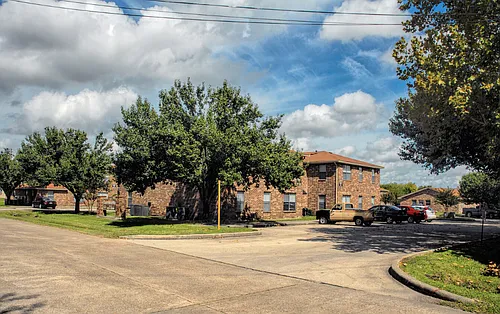 8409 Oleander St Photo 1