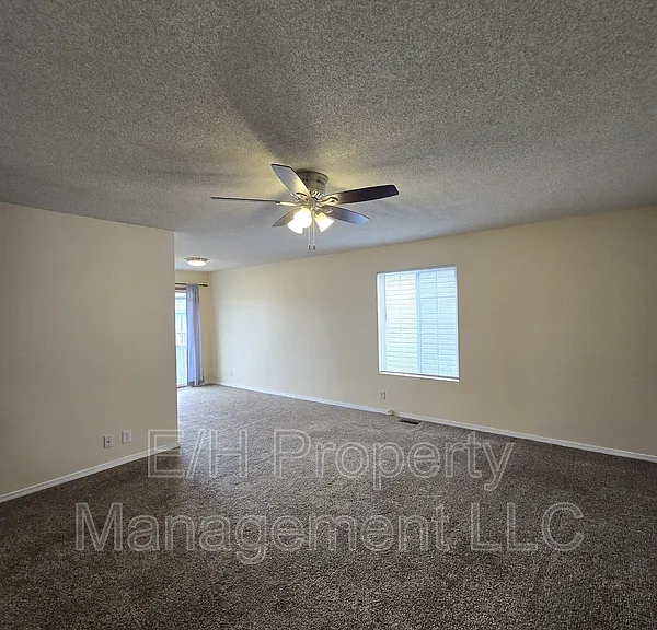 4460 S Elizabeth Ave — Photo 24