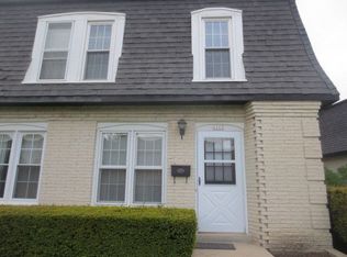 4262 W Cherrywood Ln #4262, Brown Deer, WI 53209