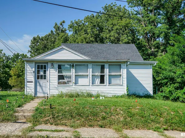 1421 E Elmhurst Ave, Peoria, IL 61603