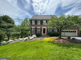 8414 Lake Crest Ter, Fairfax Station, VA 22039