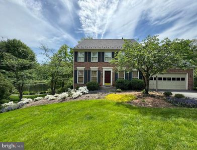 8414 Lake Crest Ter, Fairfax Station, VA, 22039