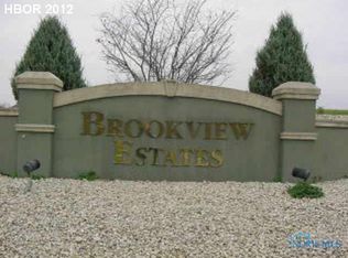 24 Brookview Ln, Upper Sandusky, OH 43351