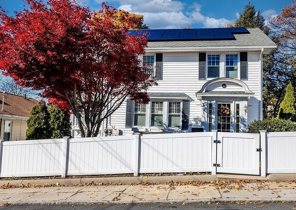 681 Lowell St, Lawrence, MA 01841 Zillow