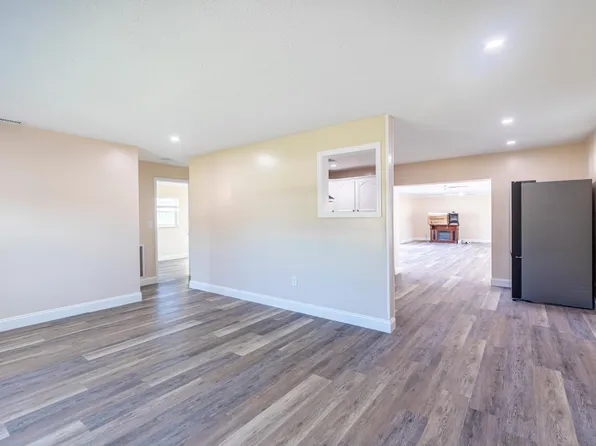 3201 Alice Dr, Palm Springs, FL 33461