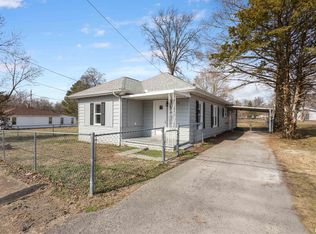 1905 E Garland St, West Frankfort, IL 62896