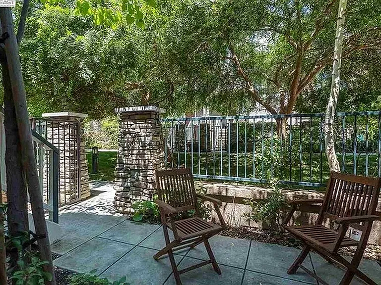 3567 Shadowbrook Ter — Photo 16