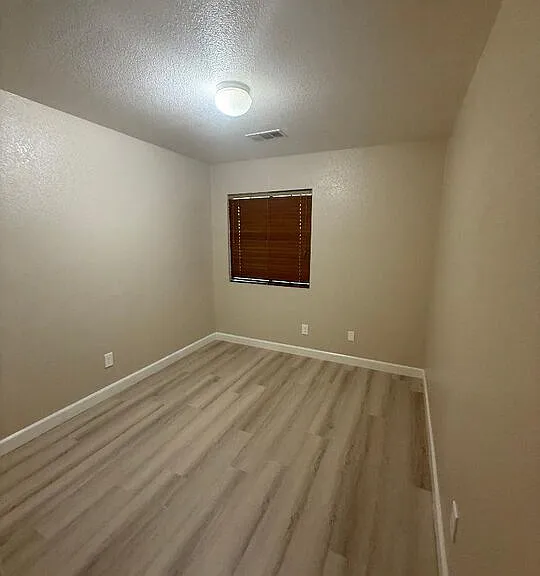701 E Rivera Ave — Photo 16