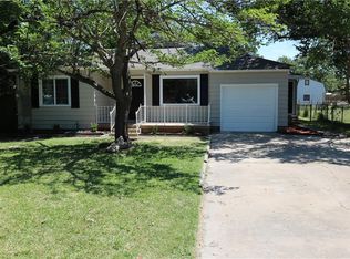 1055 Blaylock Cir S, Irving, TX 75061