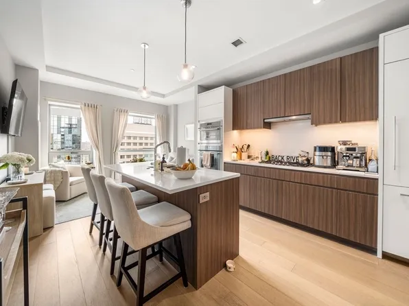 100 Shawmut Ave #911, Boston, MA 02118