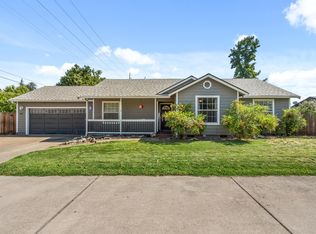 3050 Delta Waters Rd, Medford, OR 97504