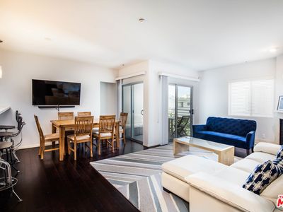 733 S Manhattan Pl UNIT 204, Los Angeles, CA, 90005