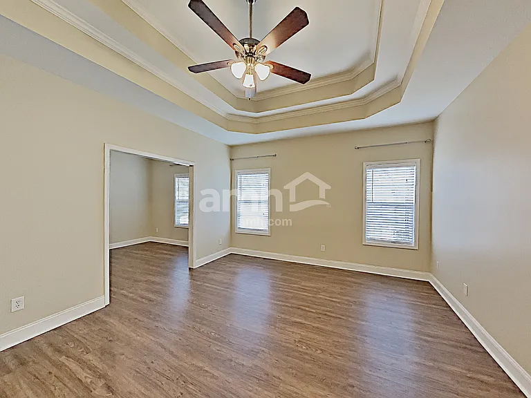 107 Oscar Ct — Photo 14