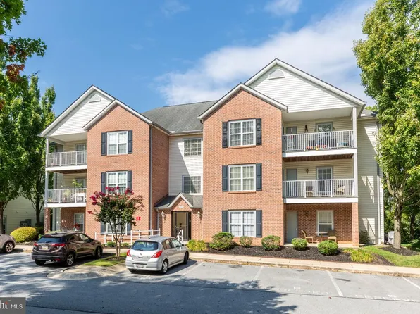 32 Bella Vita Ct, Westminster, MD 21157