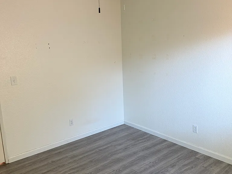 6307 N State St — Photo 11