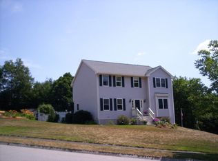 9 Scotland Heights Rd, Haverhill, MA 01832